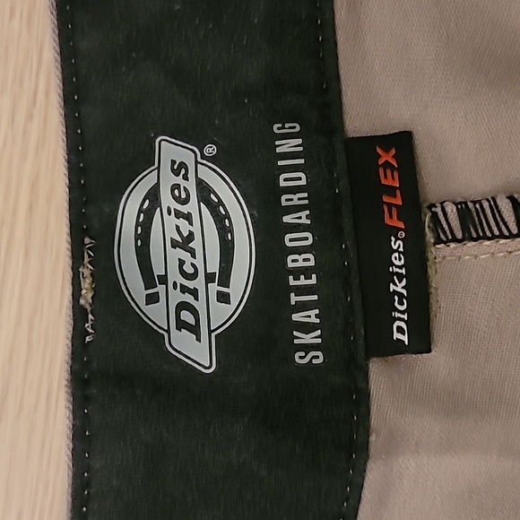 Dickies Flex Skateboarding shorts - Picture 2 of 6